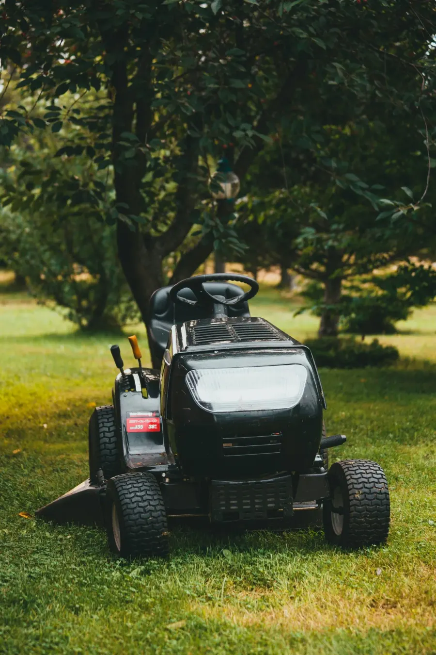 Lawn Mowing & Maintenance